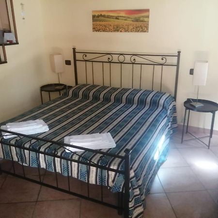 Appartamento Casa di Massimo Spoleto Esterno foto