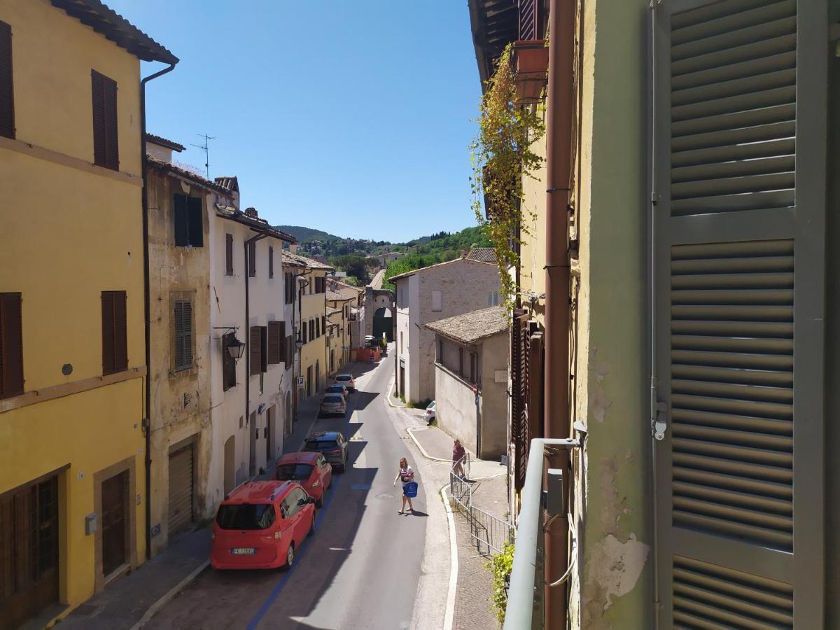Appartamento Casa di Massimo Spoleto Esterno foto